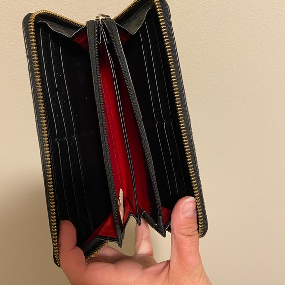 Kate Spade polka dot wallet - Picture 3 of 8